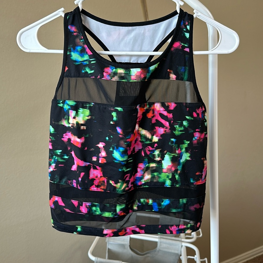 Fabletics Crop Tank w/ Built-in Sports Bra | Size M